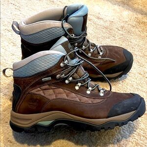 Timberland Women’s Brown Hiking Boots- Size 10M